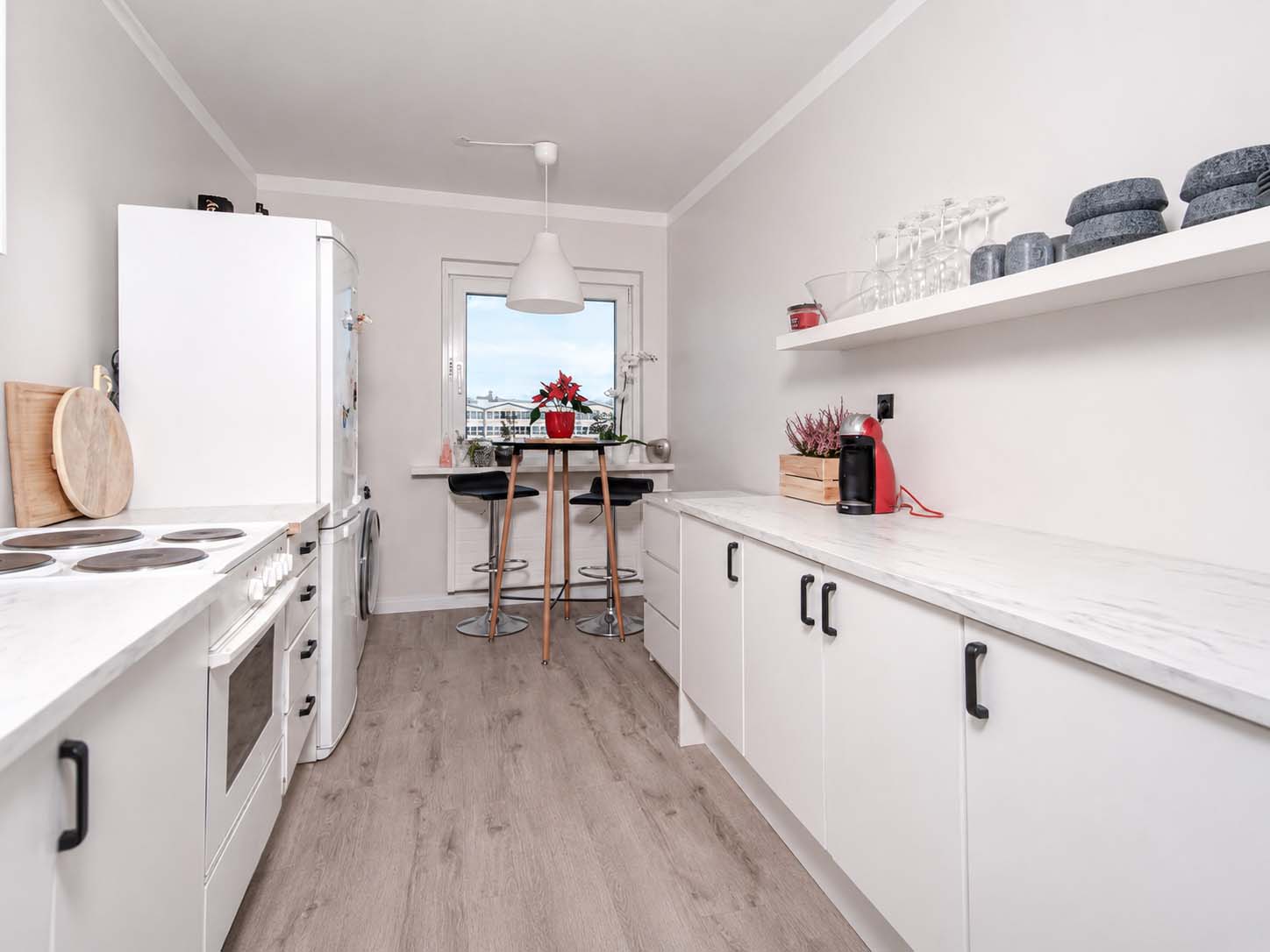 reykjavík-apartment-flip-11